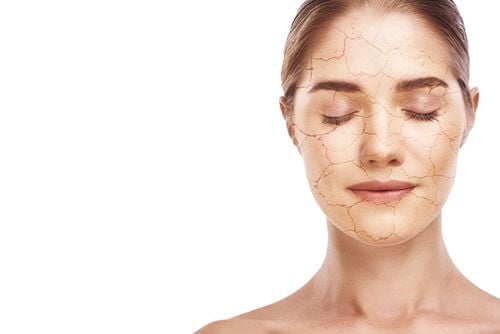 Torr hud: kan vitaminer och mineraler vara förklaringen? 