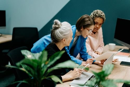 Kom igång med att skapa en policy för kvinnohälsa